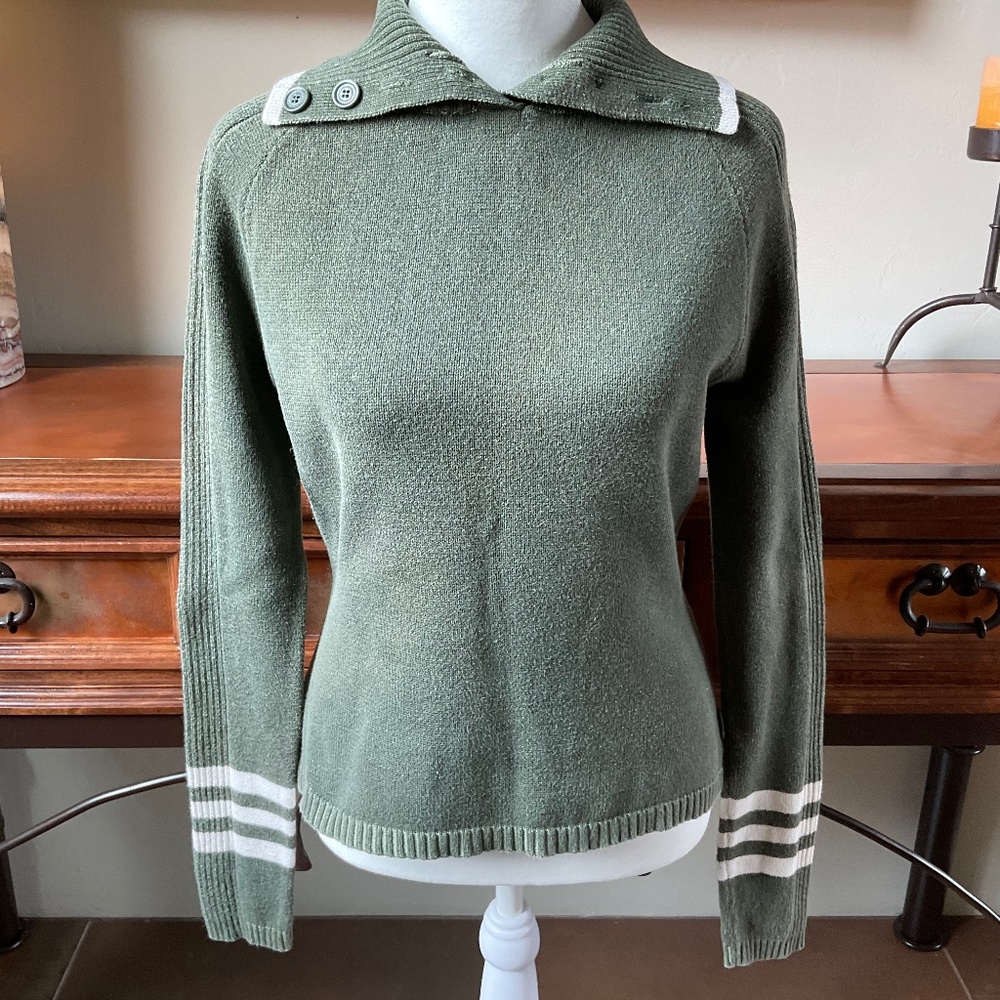 Union Bay Striped/Ribbed/Collared Sweater. Olive/White Size L